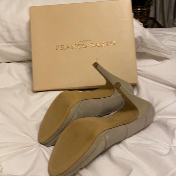 New in the box - Franco Sarto heels suede w leather detail - Picture 3 of 6